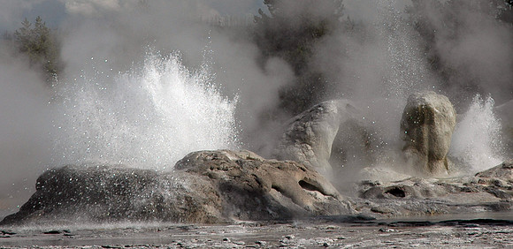 Yellowstone  Geyser